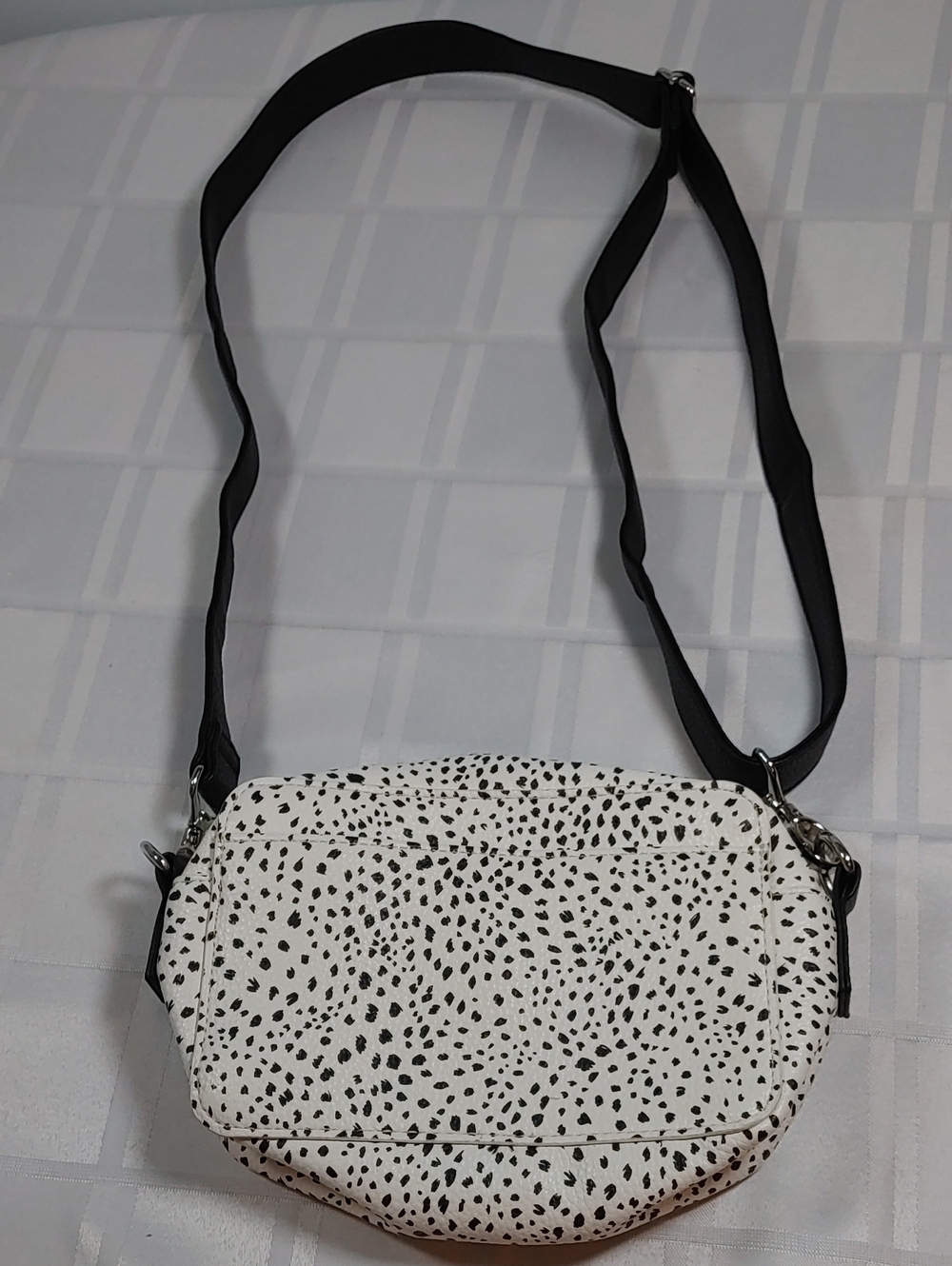 thirty-one Small White Crossbody Bag with Black Speckle Print, Adjustable Strap